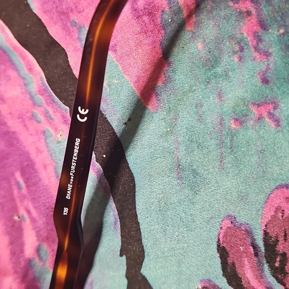 DIANE von FURSTENBURG FRAMES - Picture 11 of 12
